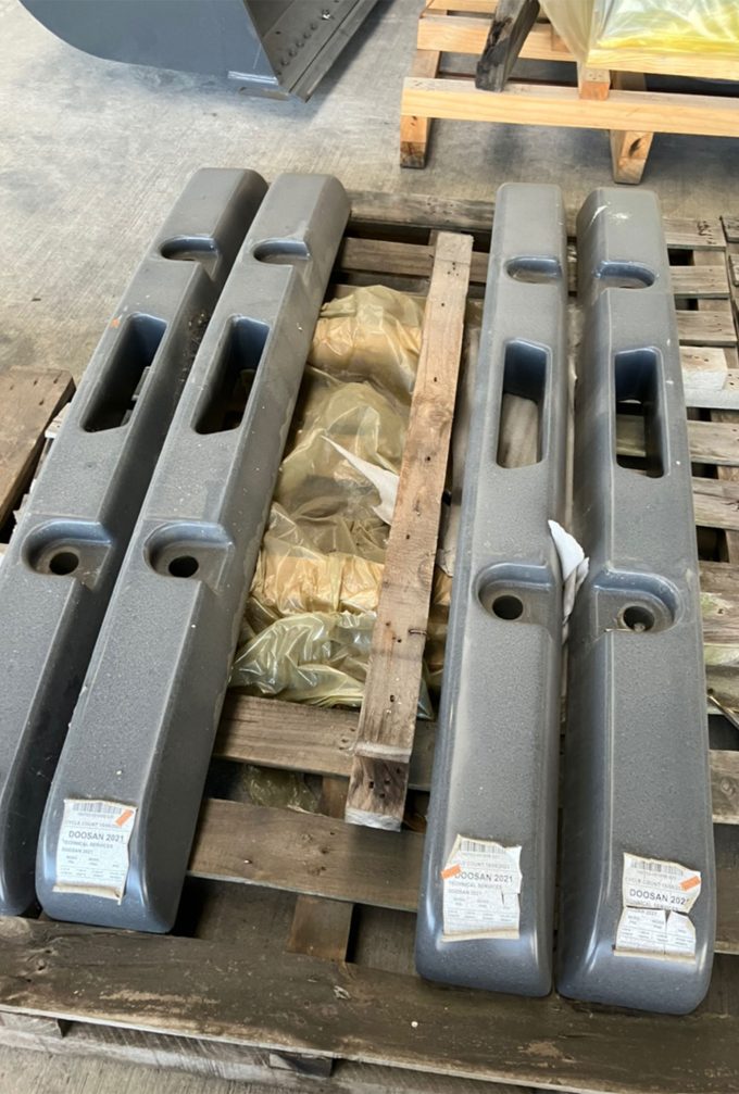 COUNTER WEIGHT for DX50Z-7