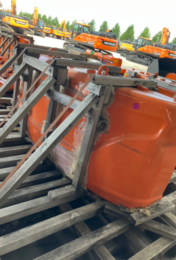 COUNTER WEIGHT for DX255LC-7